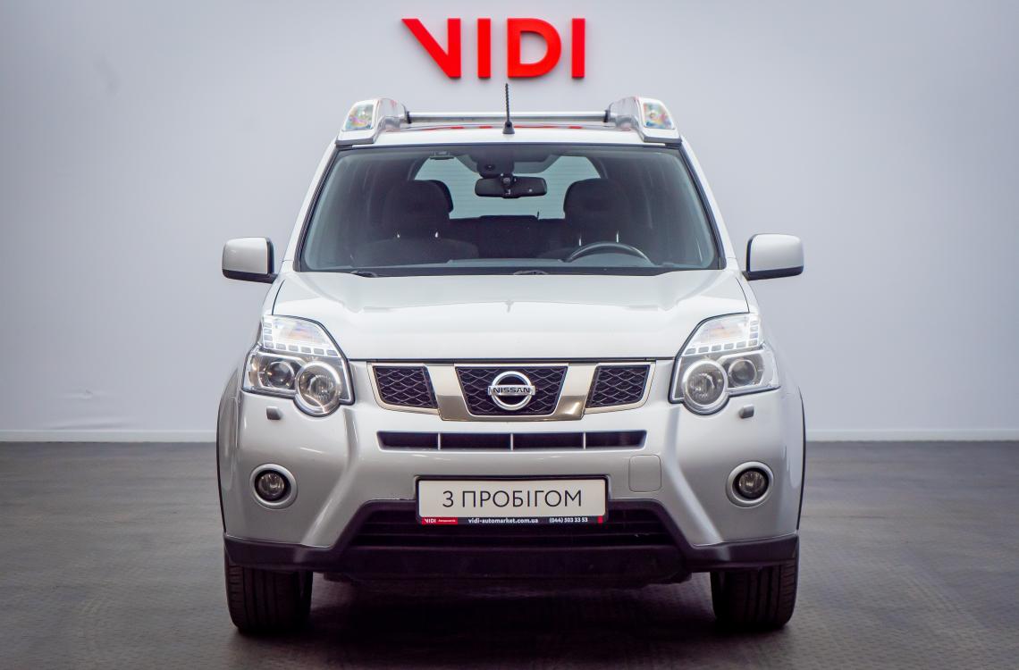 nissan picture